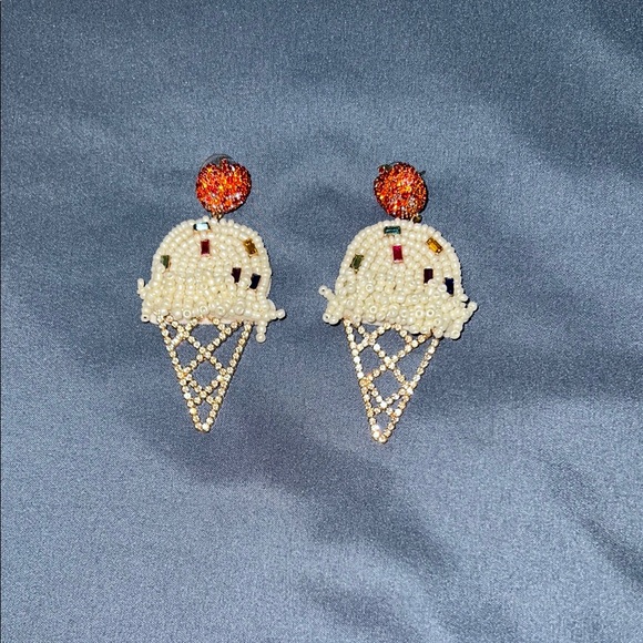 Beaded Baublebar Vanilla With Sprinkles Ice Cream Cone Earrings - Picture 3 of 4